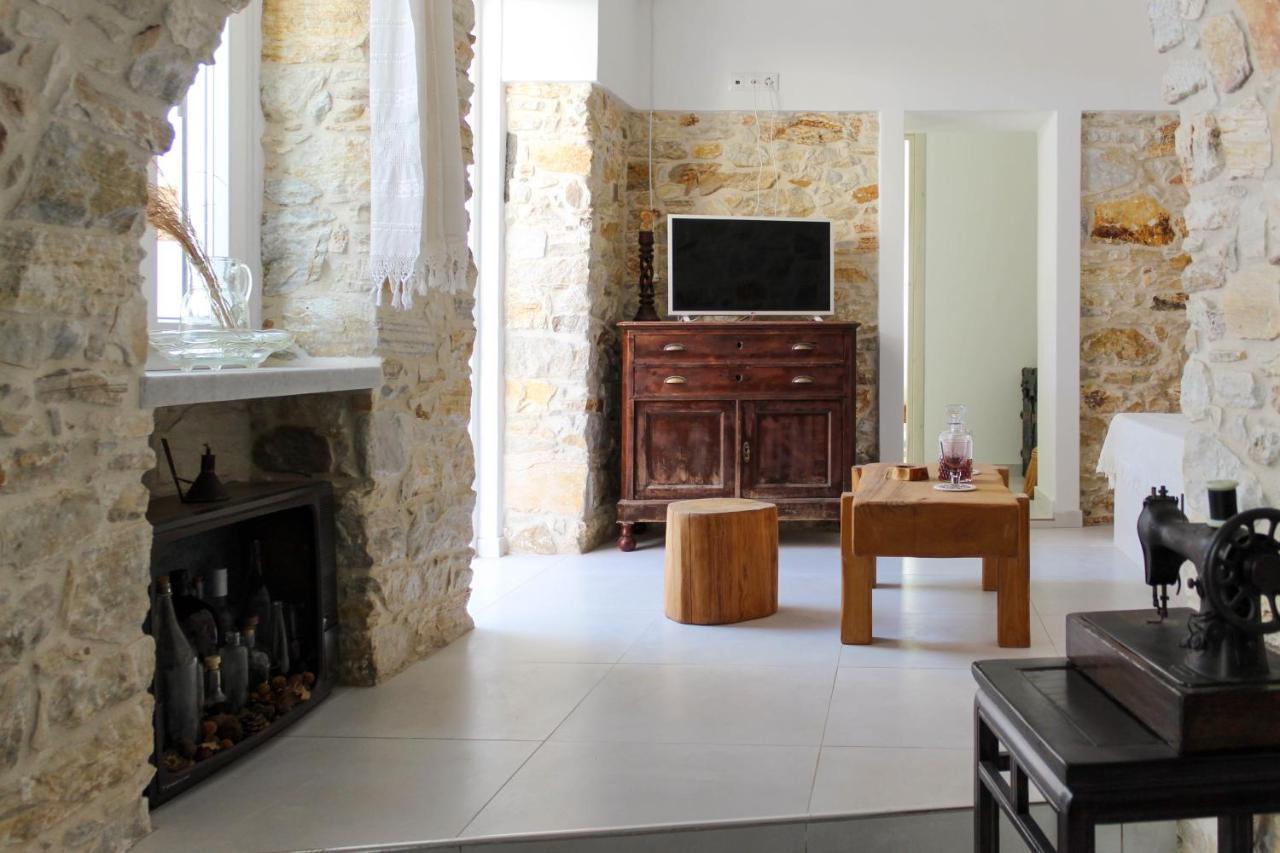 Laina Traditional Guest House Apérathos Екстериор снимка