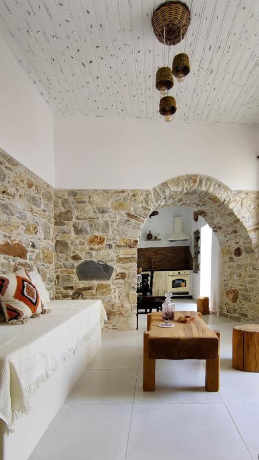 Laina Traditional Guest House Apérathos Екстериор снимка